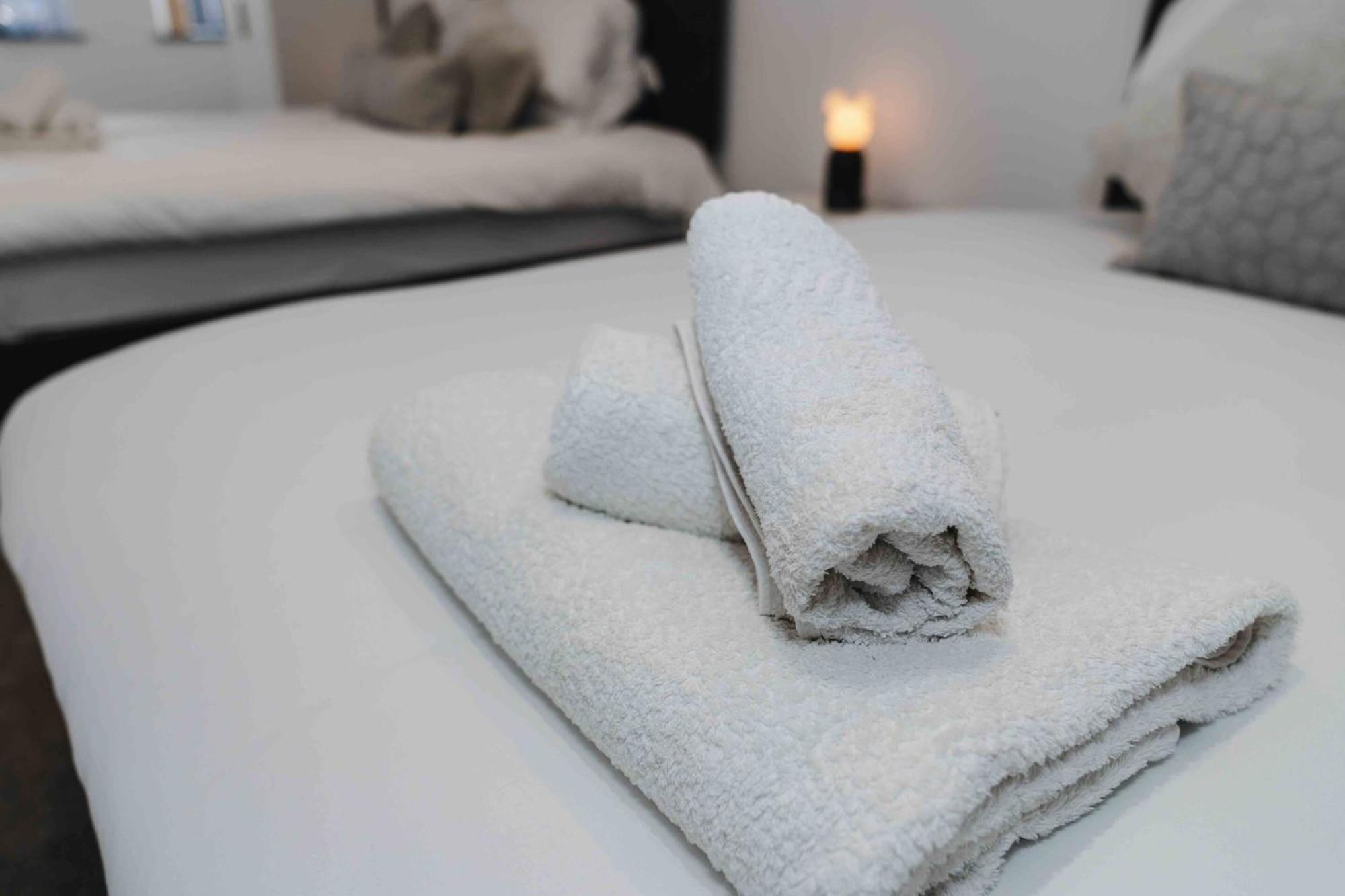 Stunning Luxury Stay By Vichy Кингстън ъпон Хъл Екстериор снимка